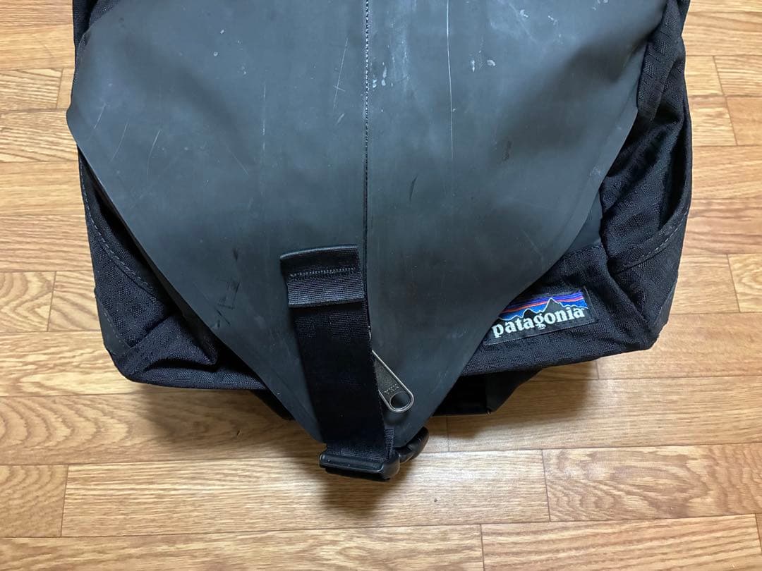 パタゴニア オーバーヘッド・シェッド キャリーケース スーツケース 2輪 黒