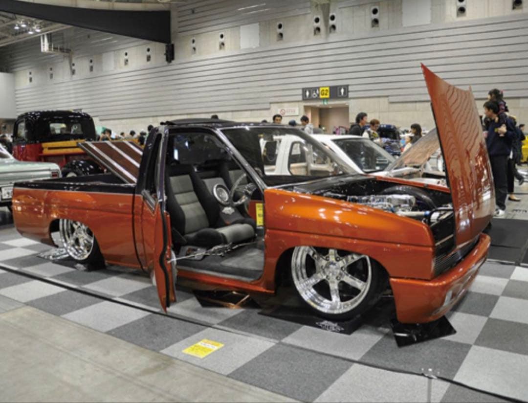 【完成品】アオシマ 1/24 ニッサン D21