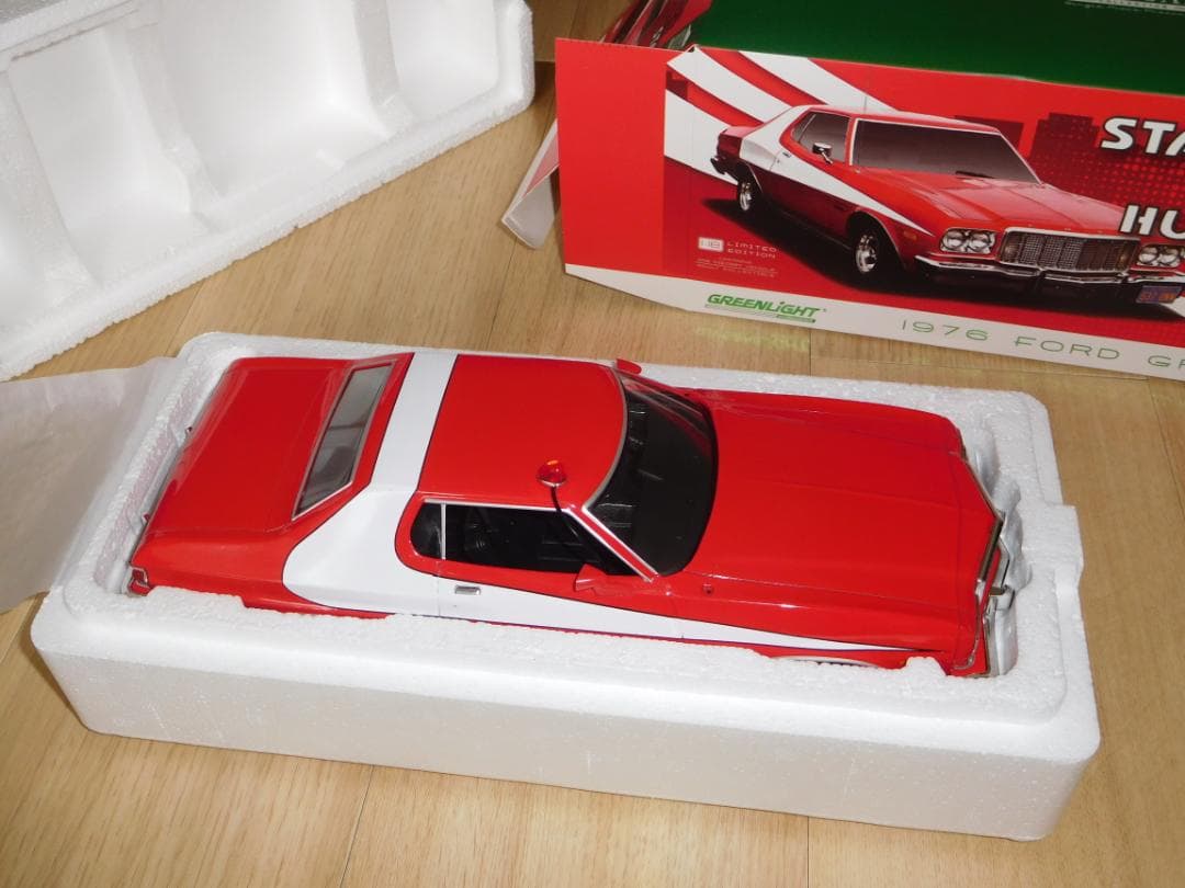 STARSKY & HUTCH 1976トリノ 1/18 GREEN LIGHT