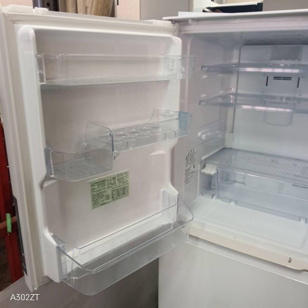 447 送料設置無料 SHARP　自動製氷機能付き大型冷蔵庫　350L