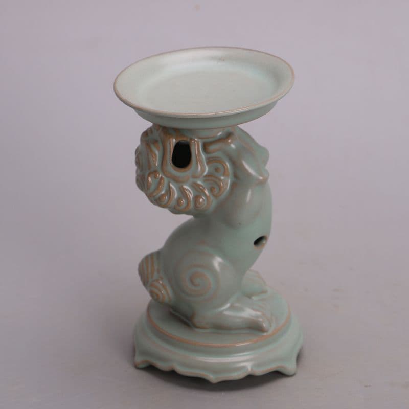 宋汝窯青釉鉄胎獅子油灯  装飾品 現代工芸品 美術品 置物