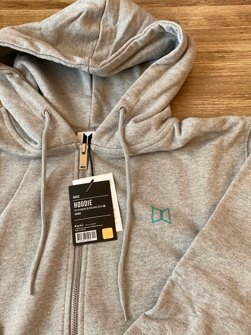 【激レア】BTS ポップアップストア 公式グッズ テテ 手書き ロゴパーカー