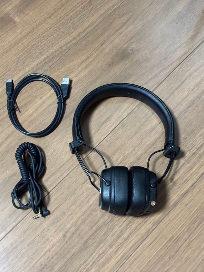 Marshall ヘッドホン ブラック 充電器 有線コード付 MAJORⅣ – Marshall │ 完実電気株式会社 | KANJITSU DENKI CO.,LTD