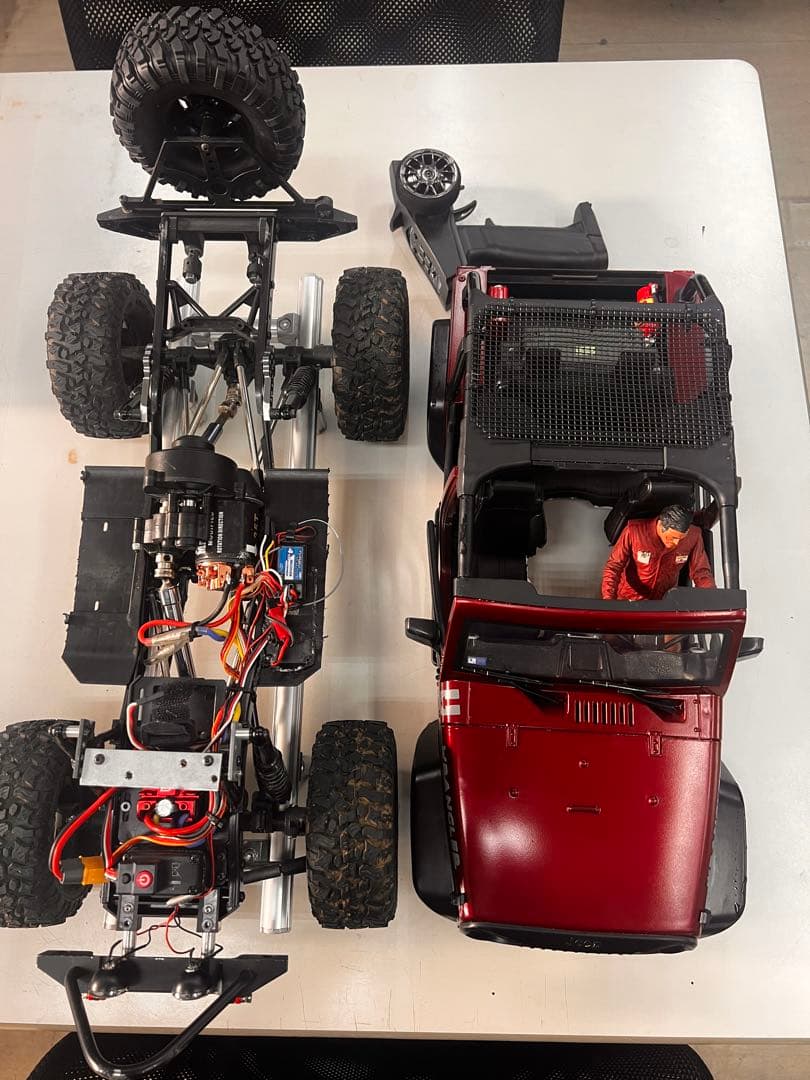 送料込み　1/10 RCクローラー　プロポ　中古　scx10 trx4