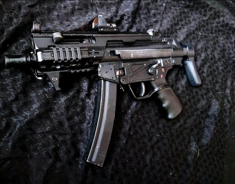 東京マルイ MP5Kカスタム クルツ ショップカスタム
