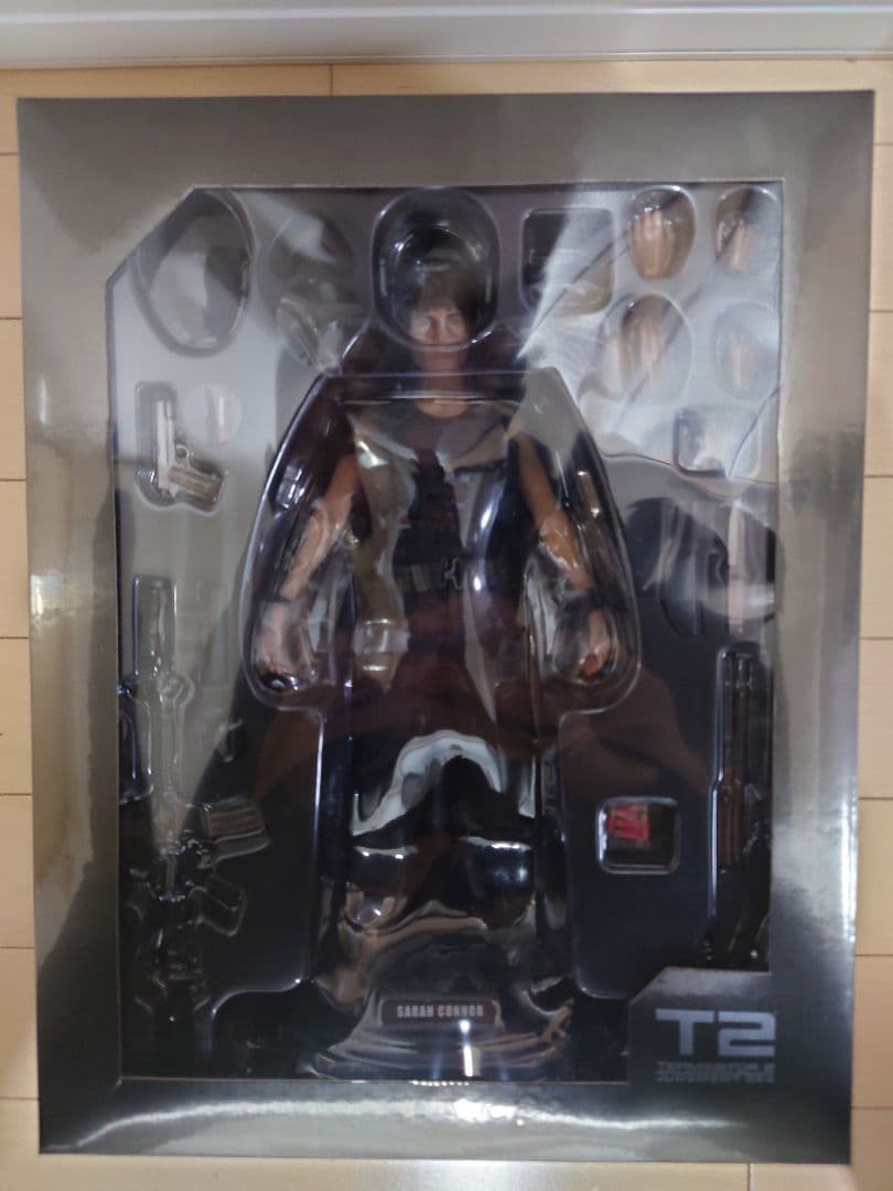 ホットトイズ 「ターミネーター2」 T2 サラ・コナー 1/6 フィギュア