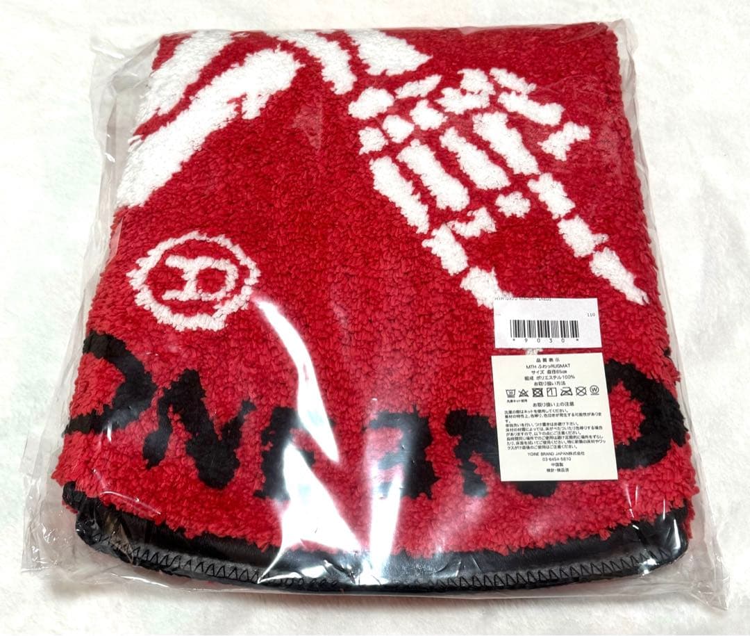 ✨新品✨マキシマムザホルモン MTHふわっラグマット ホワイト レッド