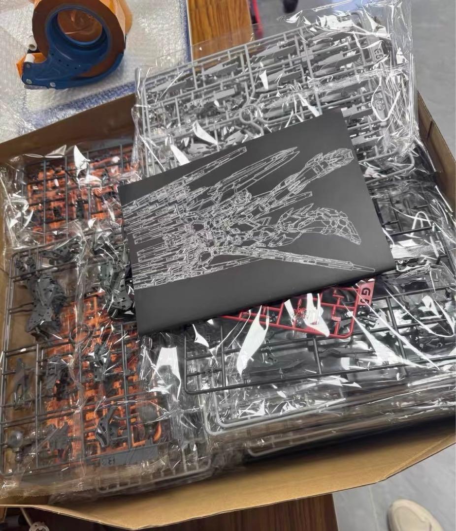 新品1/100 MGEX級νガンダム 海外スタジオ正規品 - メルカリ