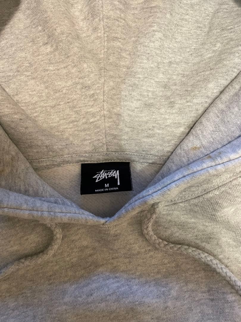 ✨STÜSSY✨グレー フード付きパーカー　速達❗️