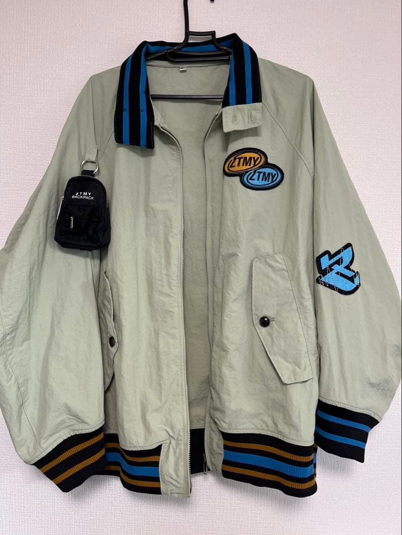 ずとまよ ジップ付きパーカー ずとまよ ジップ付きパーカー ずっと真夜中でいいのに。 Z Reversible