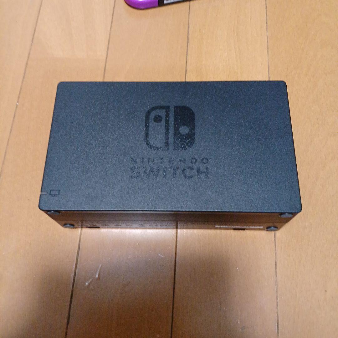 Nintendo Switch 本体　ケース、64Gbメモリーカード付き