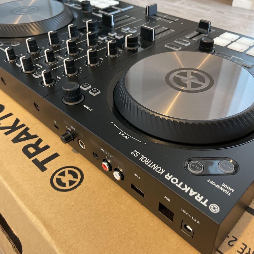TRAKTOR KONTROL S2 MK3 ハードケース付き L108682141 - DJ機材新品