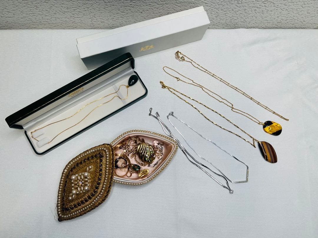 遺品整理品　ジュエリーケースごと　アクセサリー　ジュエリーセット