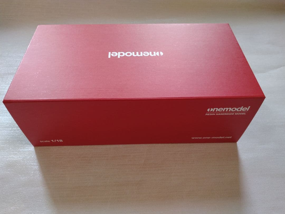 ワンモデル 1/18 R35 GT-R LB仕様