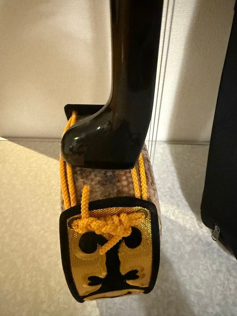 ま*✳様 三線（蛇皮／沖縄購入品）ケース付き さんしん