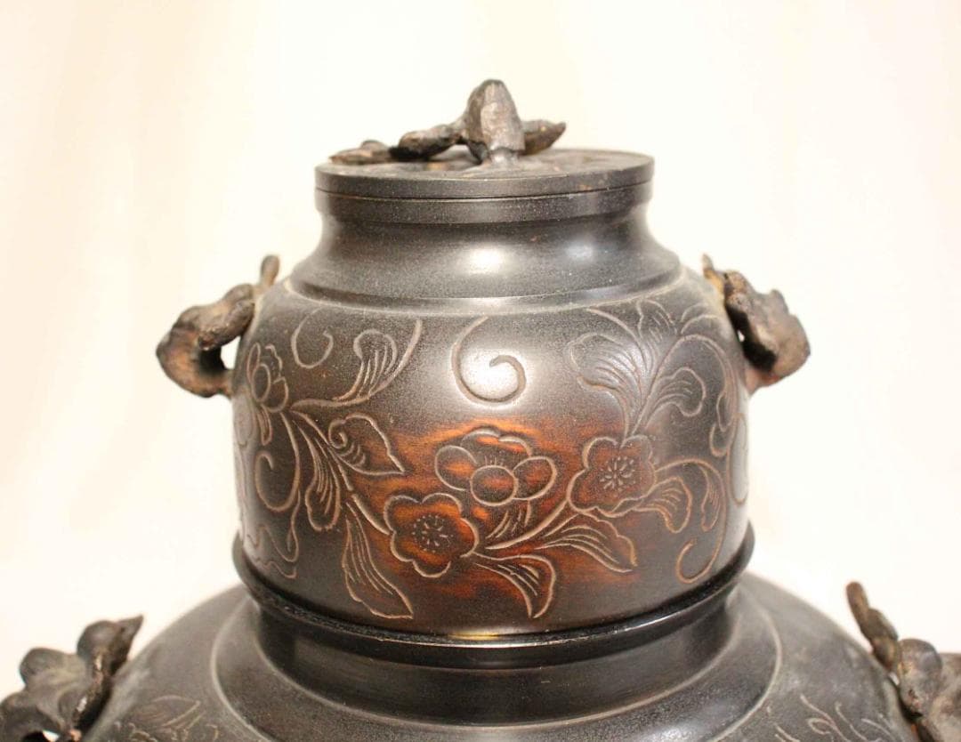 茶釜 銅製 植物文 在銘 正斉 19cm 茶道具 古銅 銅器 金属工芸