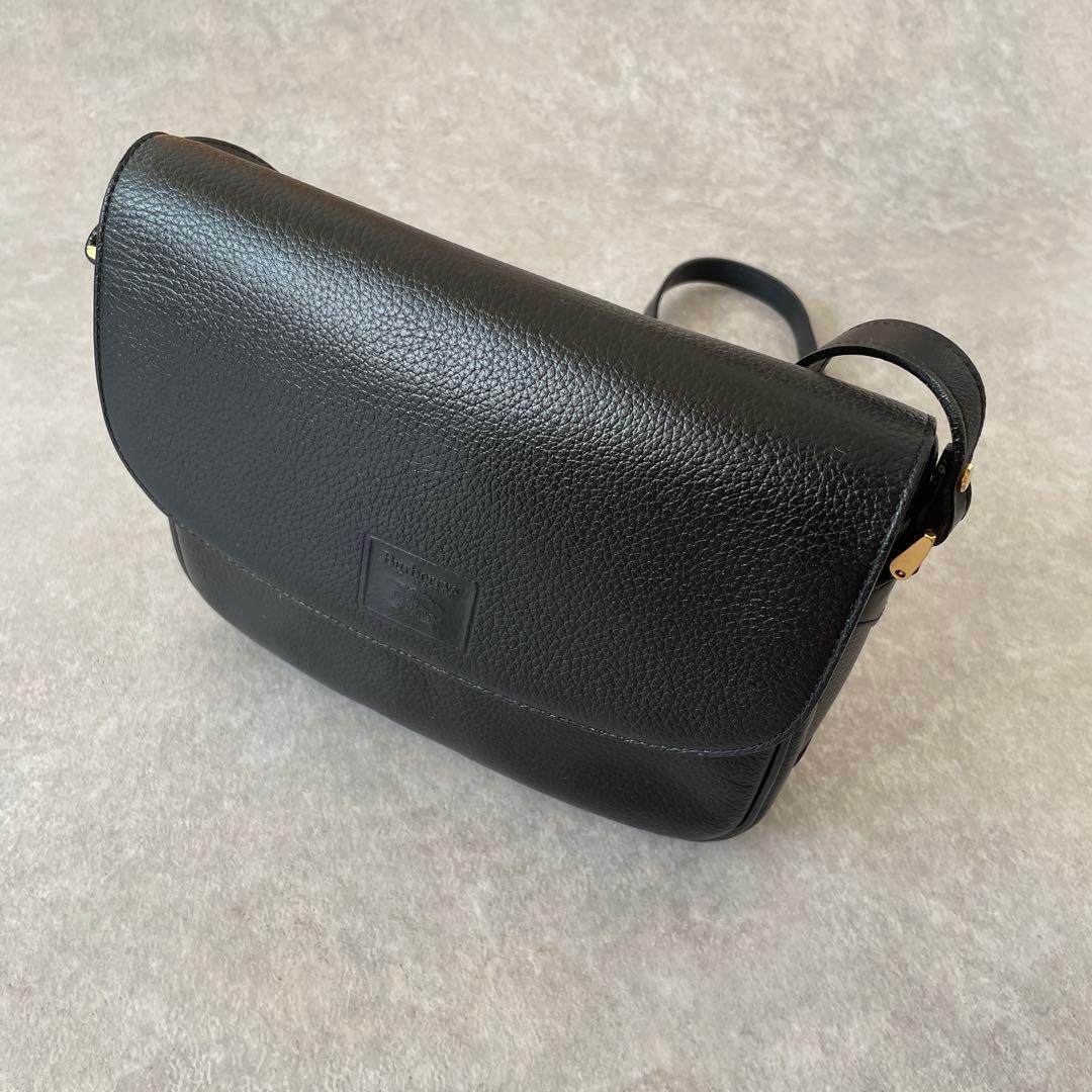 美品 バーバリーズ レザー ショルダーバッグ フラップ ノバチェック 黒