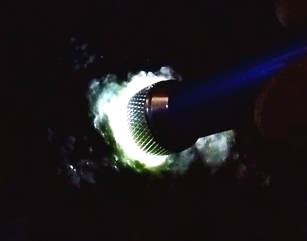 ☆翡翠原石☆糸魚川硬玉【横川・転石・カチ割り27.7kg】