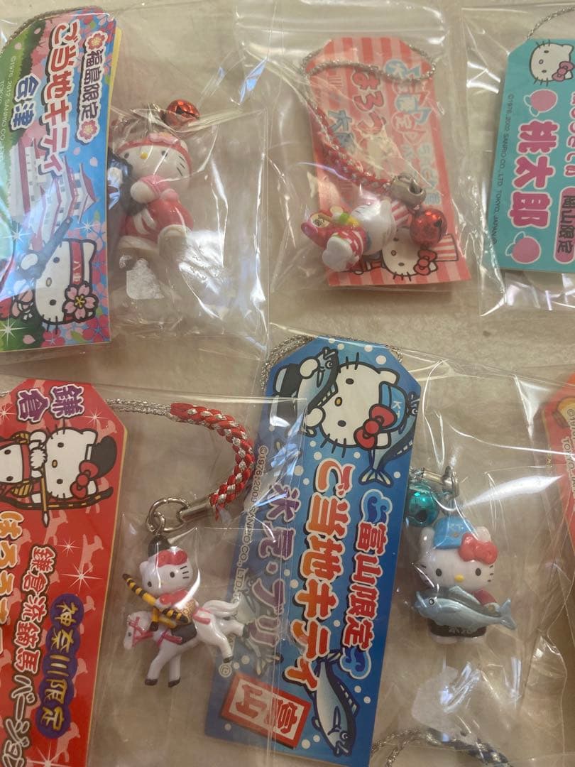 ハローキティ ストラップ セット ご当地　コラボ80点まとめ売り