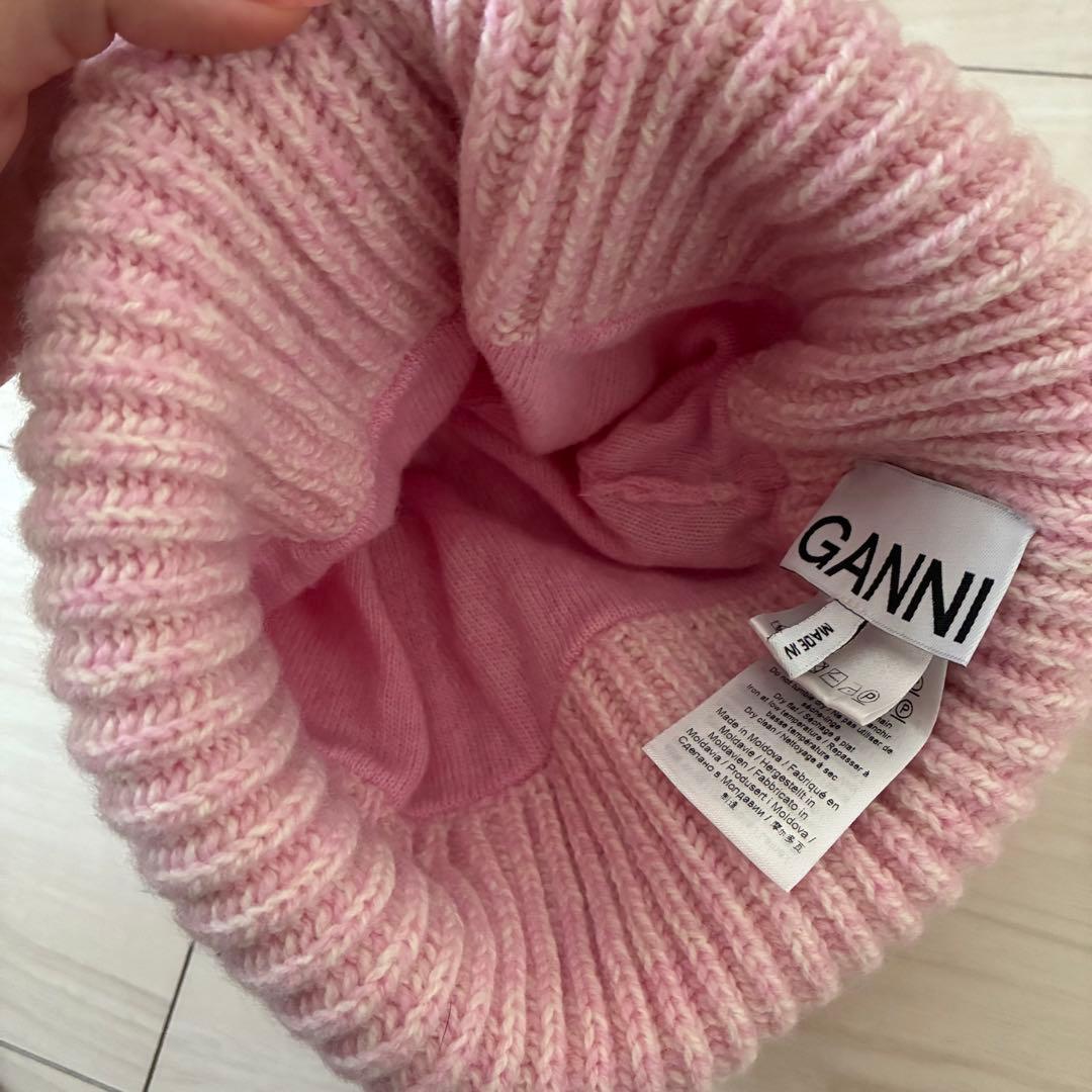 GANNI】ピンク ニット帽 分厚め