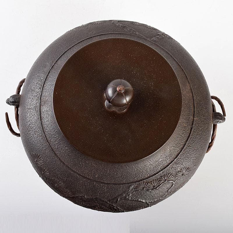 茶道具　釜師　宝積正一作　相生松紋　真形釜　共箱　M　4739B