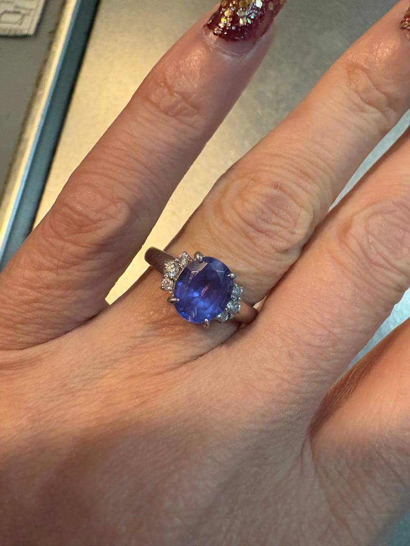 タンザナイトダイヤモンドリング