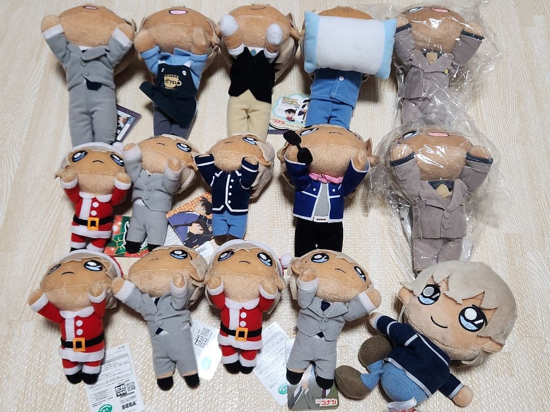 名探偵コナン 寝そべりぬい・ポーチ・クッションセット