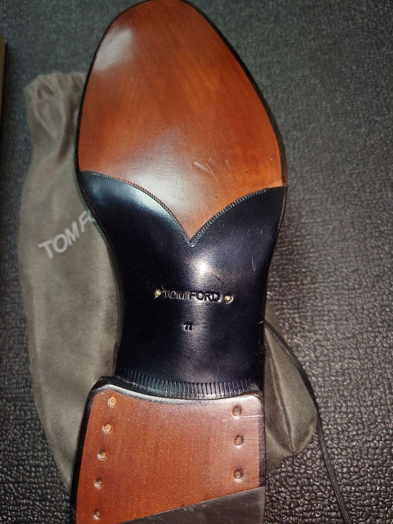 【美品】新品未使用 TOM FORD US11 黒 付属品完備　メンズ　革靴