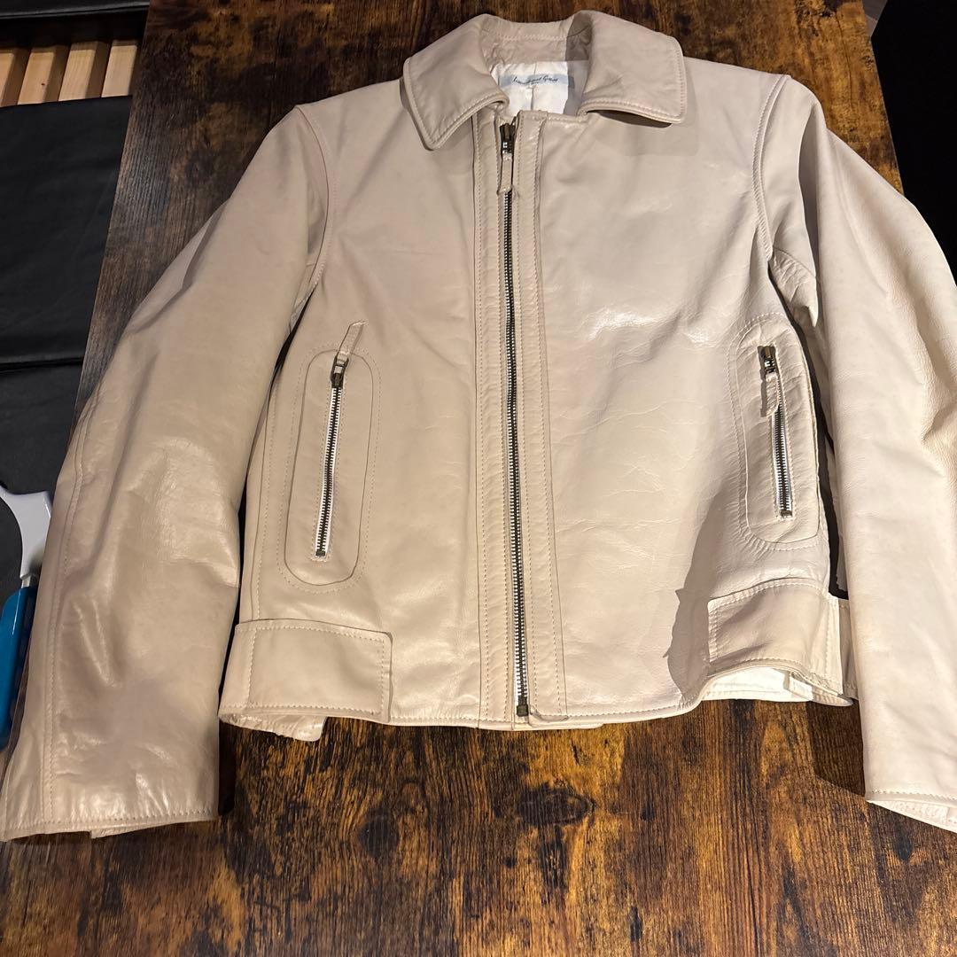 International Gallery beams シングルライダース International