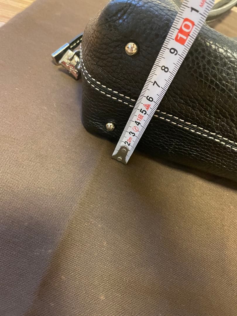 トッズ　バック　黒　レザー　手提げバック