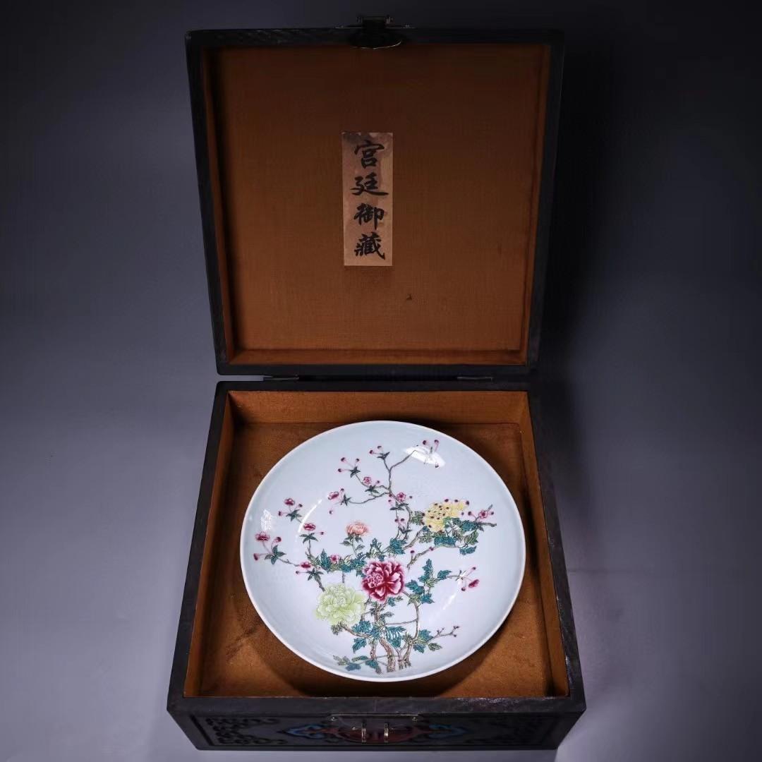 中国古美術・珍蔵粉彩・花鳥絵陶磁器の中皿・純手描き・木箱