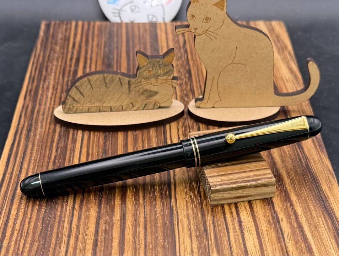 Pilot 万年筆 カスタム67 OB 後期型 レアニブ Pilot 万年筆 カスタム67 OB 後期型 レアニブ