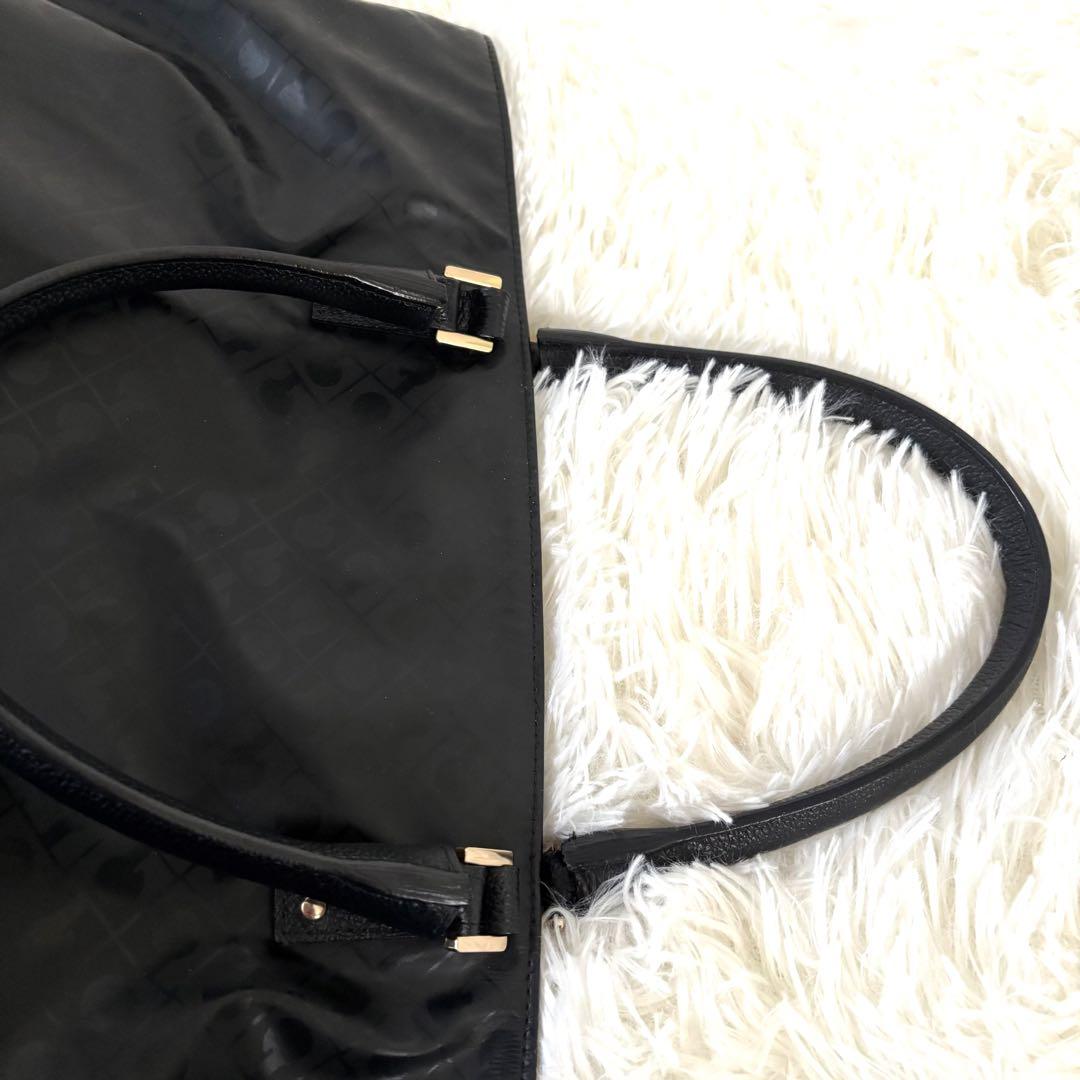 極美品✨ゲラルディーニ　ショルダーバッグ　バイーラ 2way スタッズ ソフティ