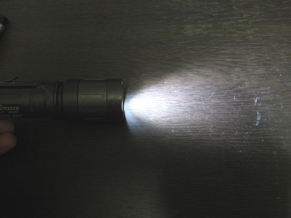 SUREFIRE　LED　AVIATOR