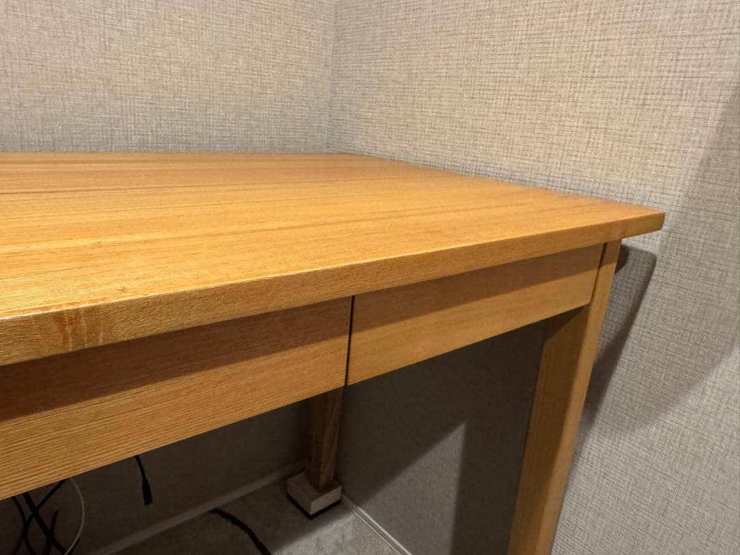 無印良品タモ材 デスク　110cm