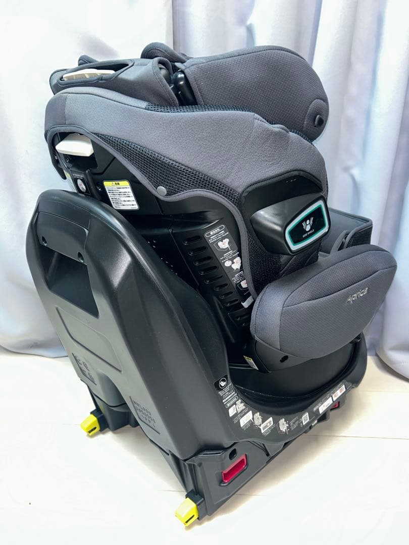 アップリカ　フラディアグロウ　ISOFIX　セーフティプラス　プレミアム