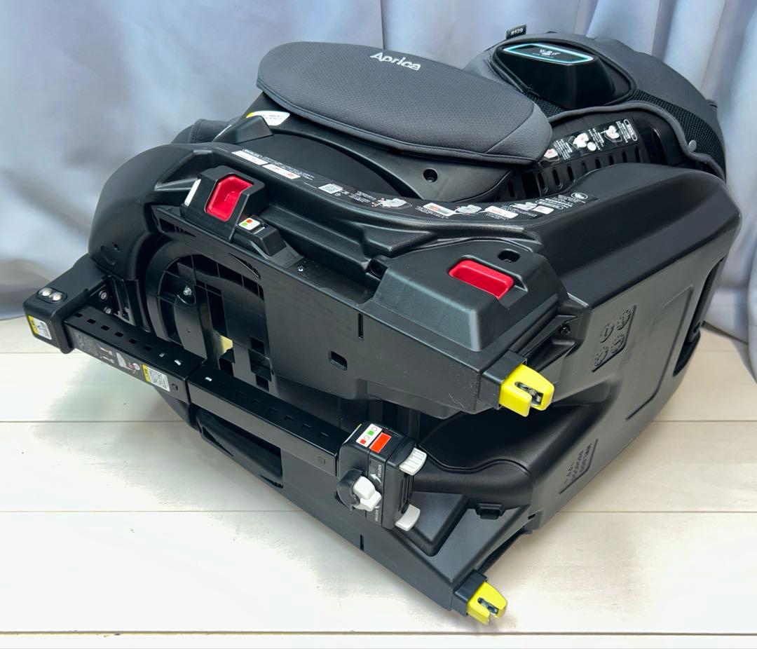 アップリカ　フラディアグロウ　ISOFIX　セーフティプラス　プレミアム