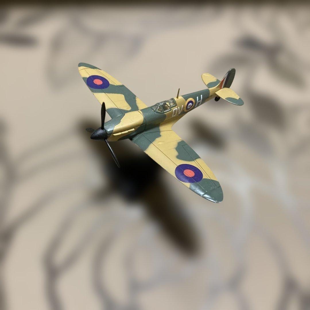 世界の戦闘機 戦闘機ミニチュアセット ガラスケース鏡付き