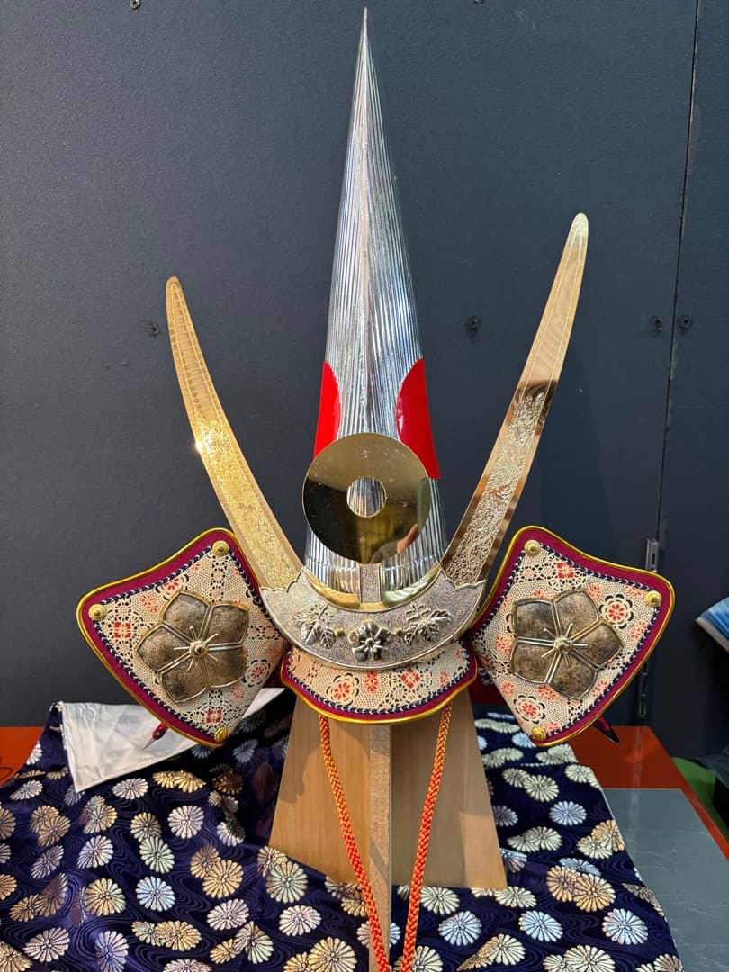 鹿皮本造り　加藤清正公　特製兜　鉄製総重量6.7キロ　傾奇者　勝ち兜