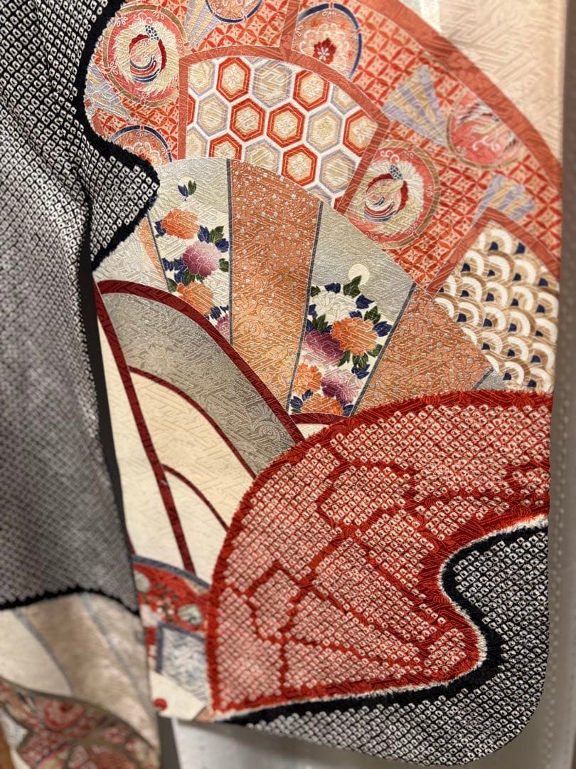 値下げ 伝統的な和装スタイル 希少な総絞りの振袖 帯セット 購入時