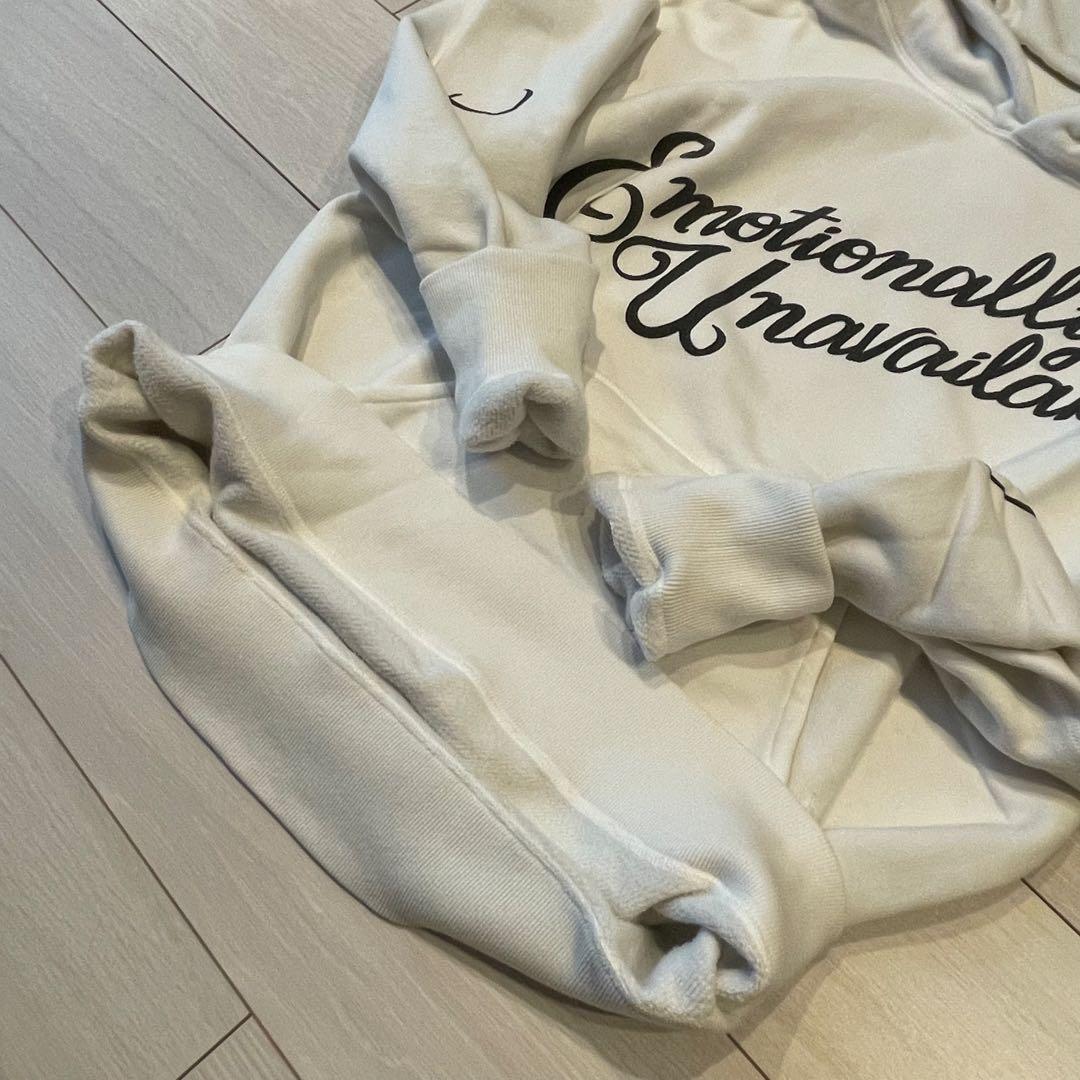 や*す様 EMOTIONALLY UNAVAILABLE フーディーEU ホワイ