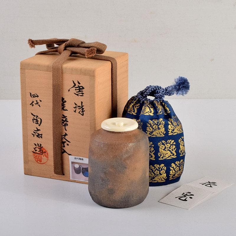 茶道具　唐津焼　四代　中野陶痴造　焼締茶入　仕覆付　共箱　V　8892 茶道具 唐津焼 四代 中野陶痴造 焼締茶入 仕覆付 共箱