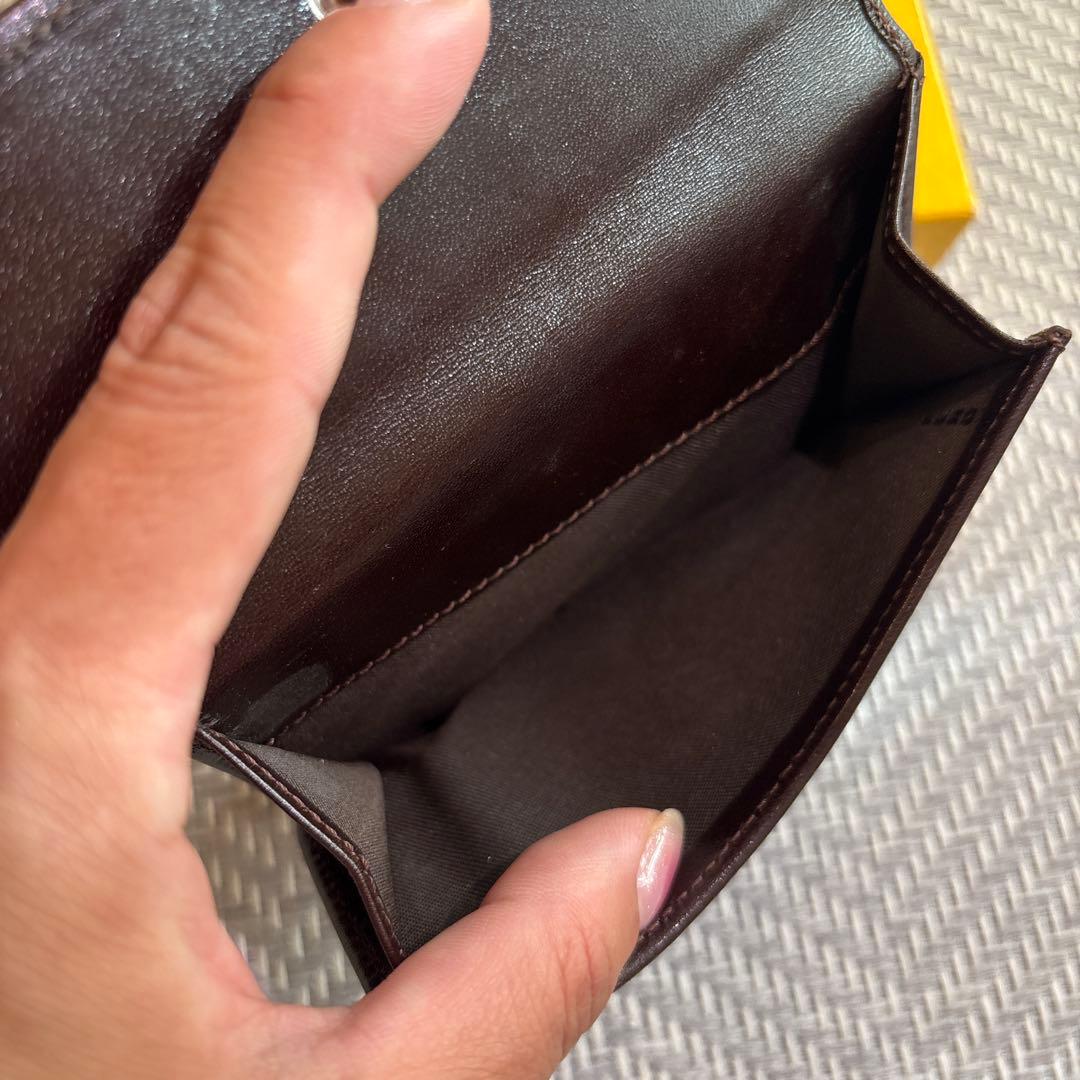 Fendi 二つ折り財布 ブラウン