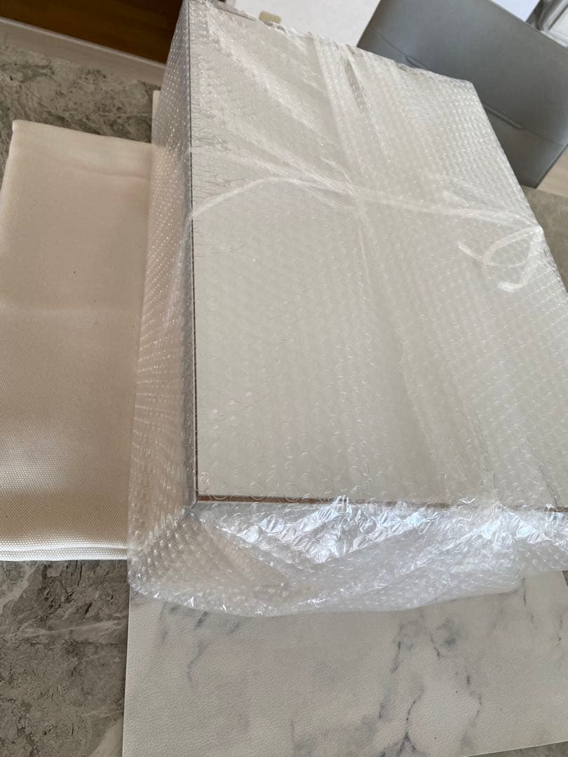 アクリルケース付きFerrari Enzo ミニカー 赤