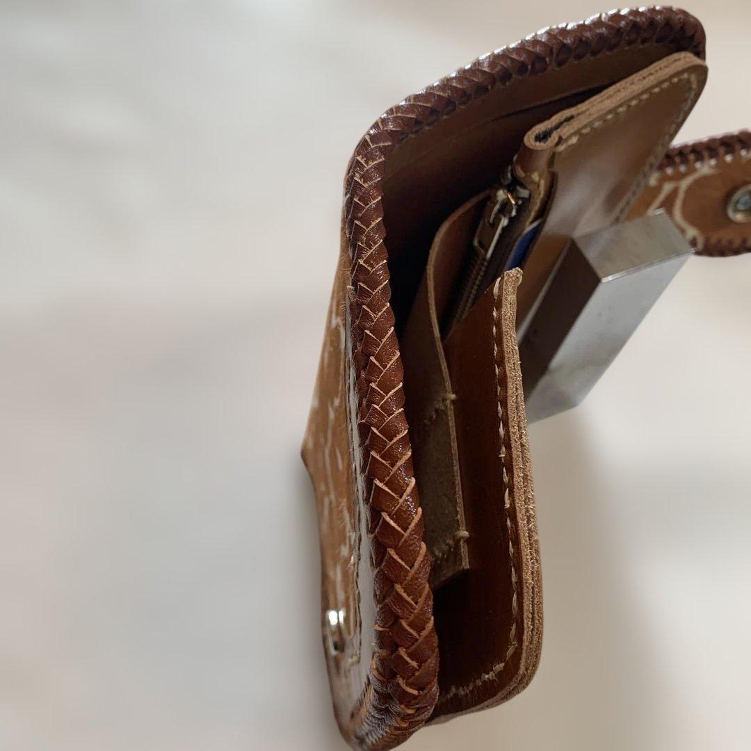 ハンドメイドレザークラフトキリン柄ハラコ牛革茶色ミドルウォレット牛レース編み茶色