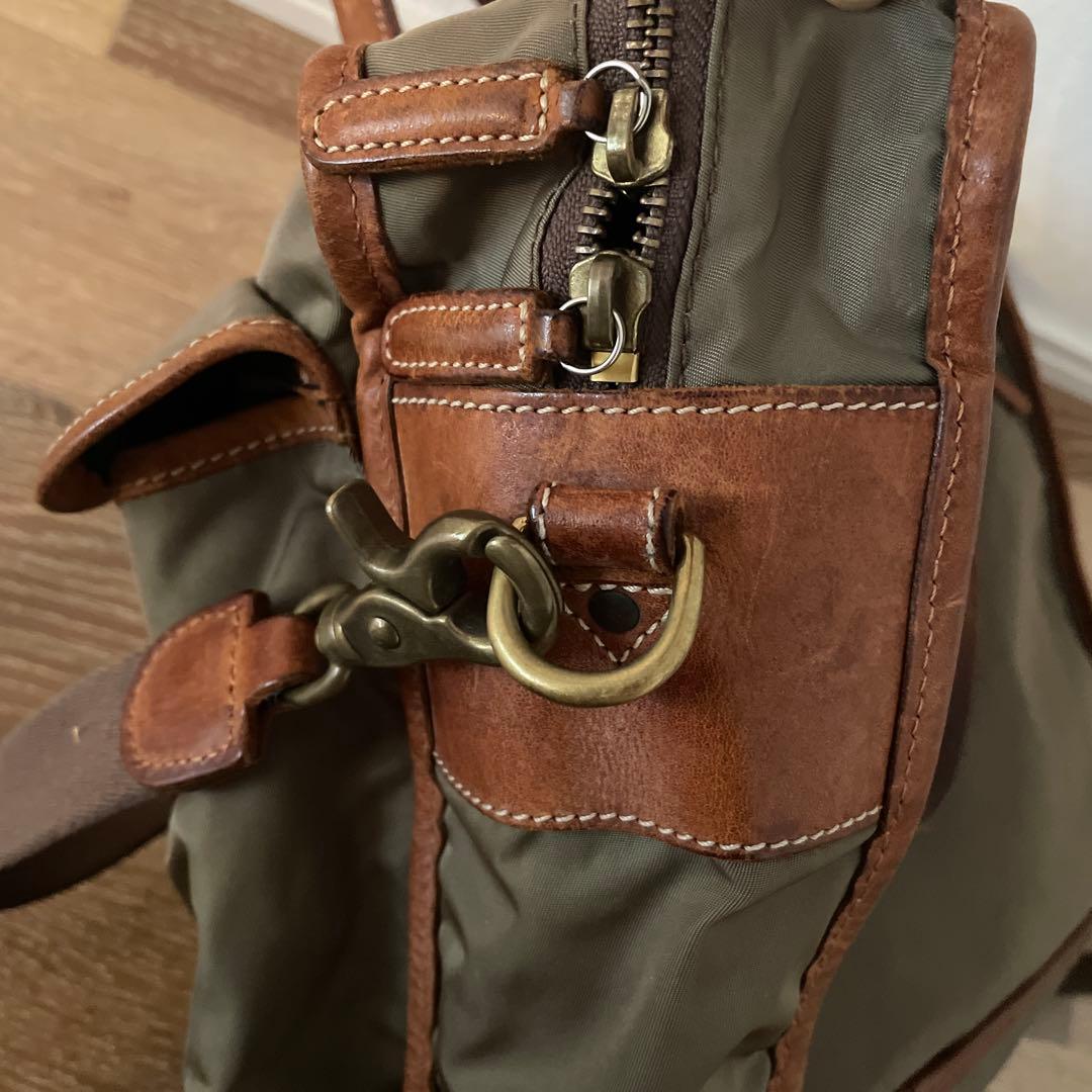 三連休限定値下げ！！フェリージ　ビジネスバック　カーキ