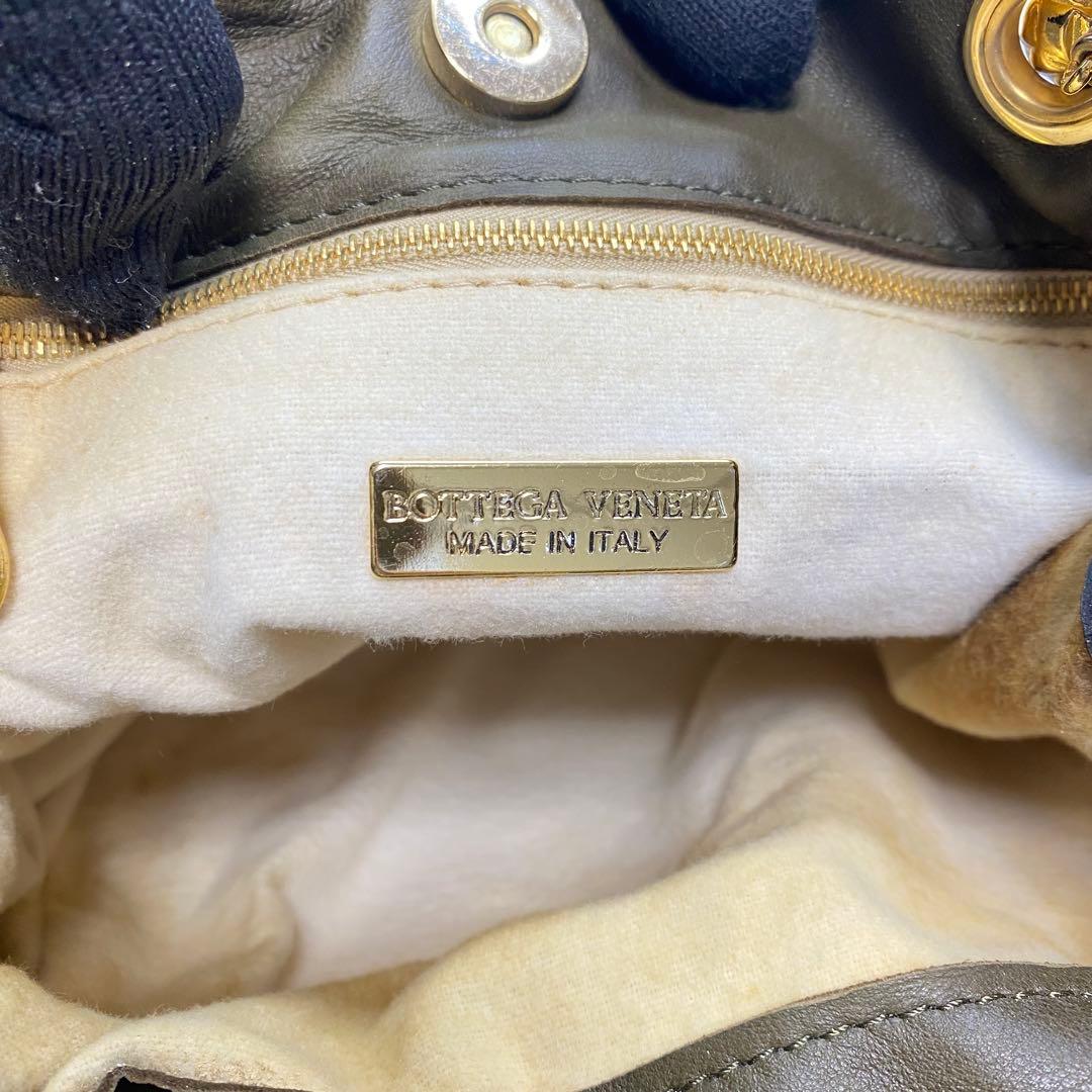 ボッテガヴェネタ カーキ ショルダーバッグ イントレチャート 巾着