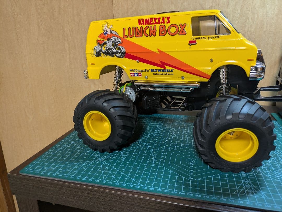 ラジコンTAMIYA　ランチボックス完成品