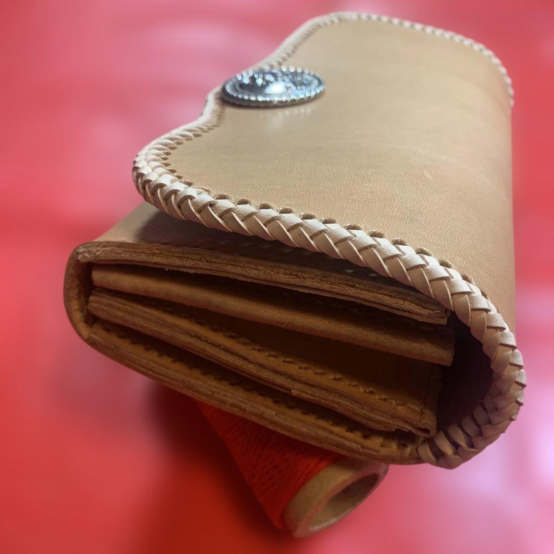 ハンドメイドレザークラフトヌメ革牛レース編み長財布　ヌメ革長財布