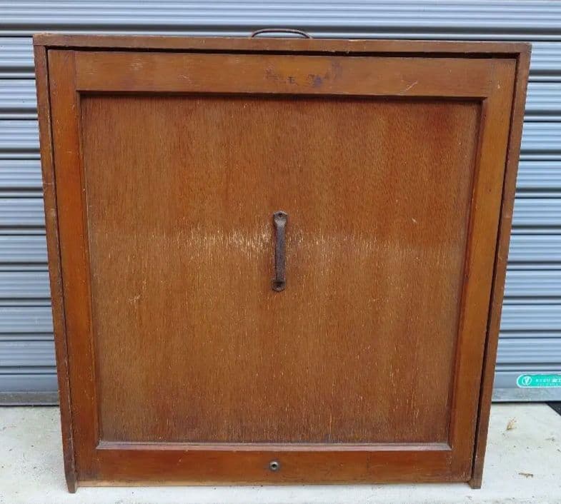 レトロ木製カメラ収納箱 12個スペース フタ付 蔵出し 古民家 店舗什器